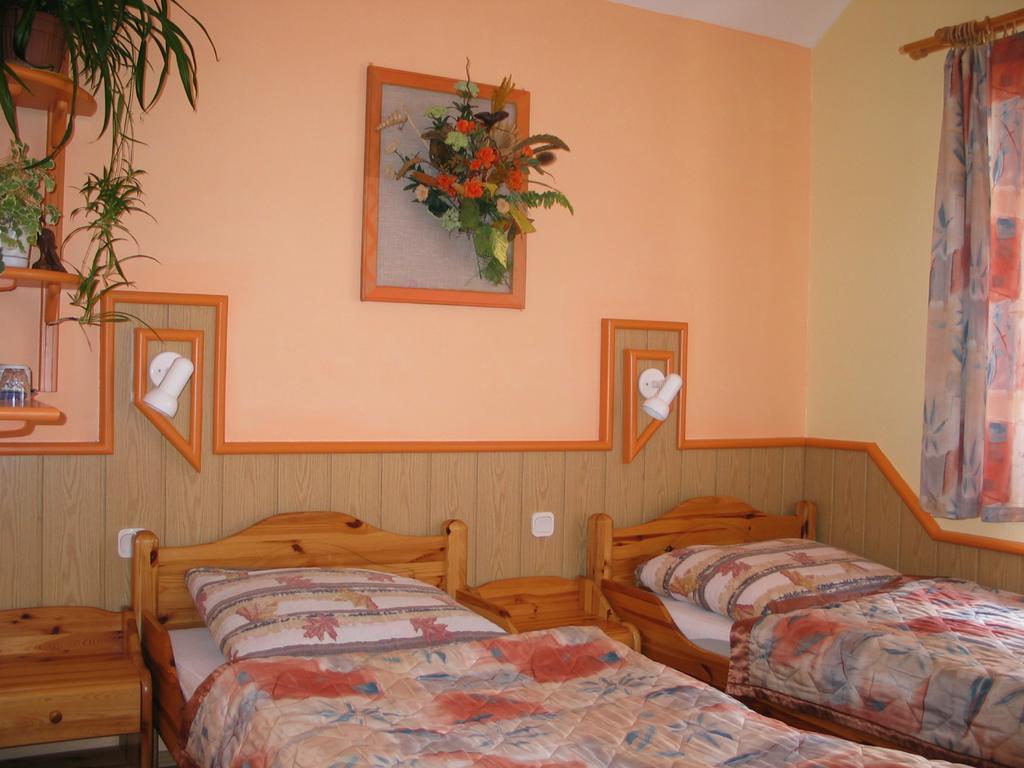 Pensjonat Lotos Krynica Morska Kamer foto